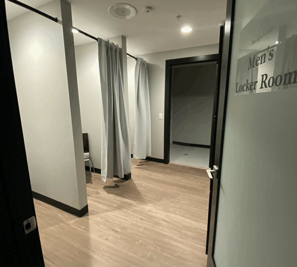 Holladay-men-locker-room